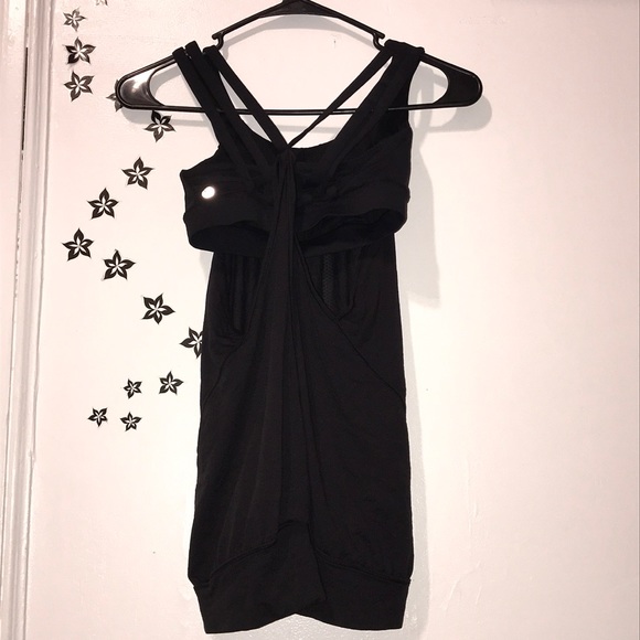 4-Lululemon top 🔴 - Picture 3 of 4